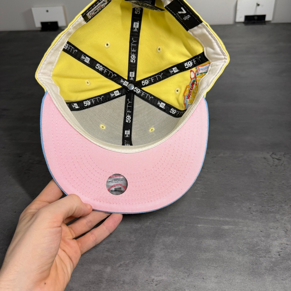 New Era Boston Red Sox Fitted Hat Mens 7 5/8 Yellow Blue Bad Bunny Pink UV Cap - Picture 6 of 8